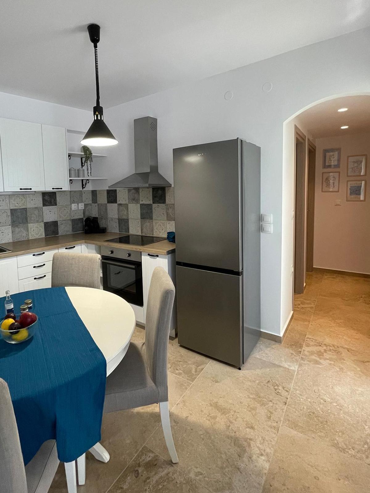Odysseus Boutique Apartment Hermione Extérieur photo